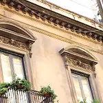 לינה וארוחת בוקר Residenza Umberto קטאניה