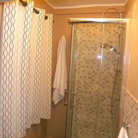 Bed & Breakfast Residenza Umberto 2*