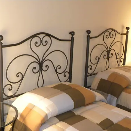 Residenza Umberto 2* Aeroporto di Catania Fontana Rossa
